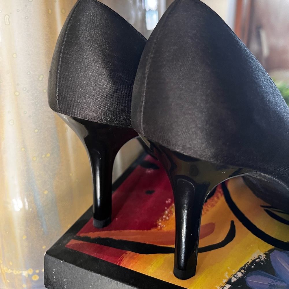 Fioni black fabric D’orsay heels shoes - Picture 6 of 8